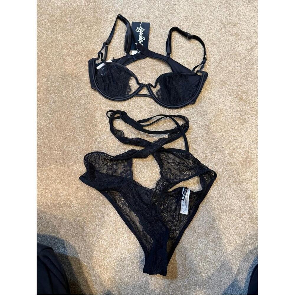 Women's Loungeables Black Bra & Panty Lingerie Set Size XS NWT
